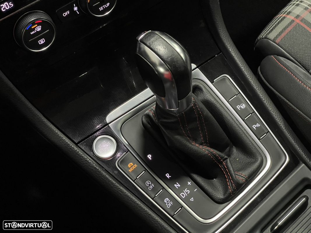 VW Golf 2.0 TSi GTi DSG Performance - 15