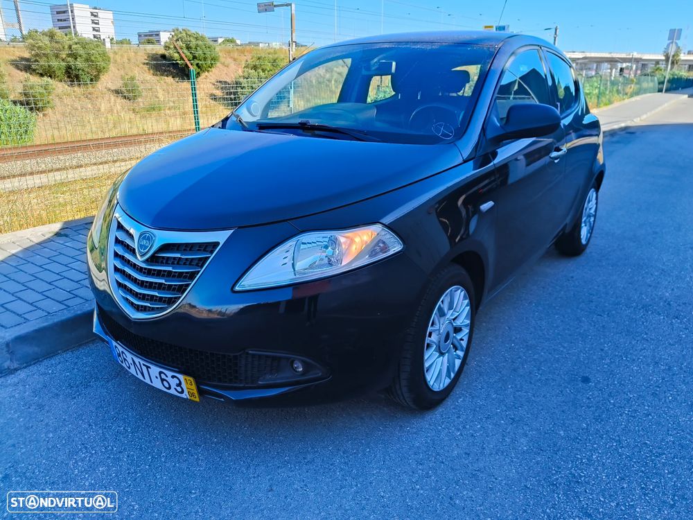 Lancia Ypsilon 1.3 M-jet S&S Silver - 2