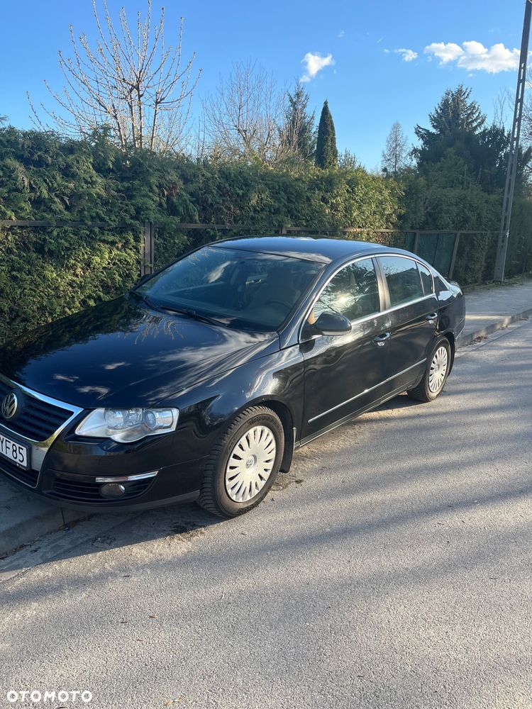 Volkswagen Passat 1.8 TSI Comfortline - 1