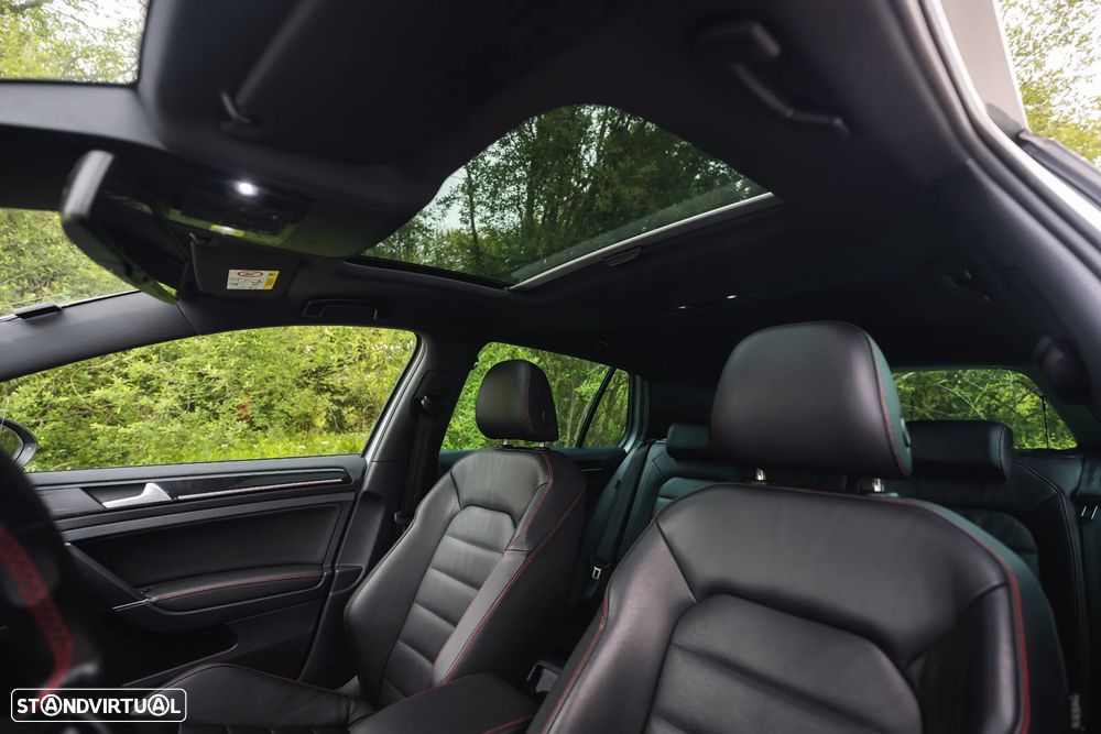 VW Golf GTI Performance BlueMotion DSG - 19