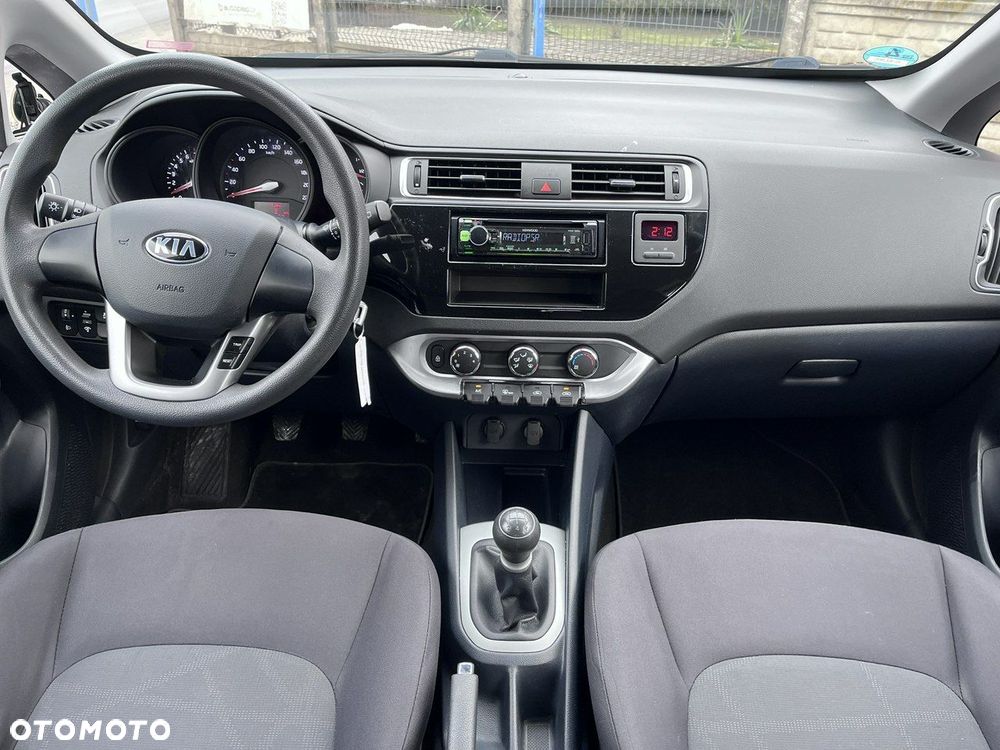 Kia Rio - 13