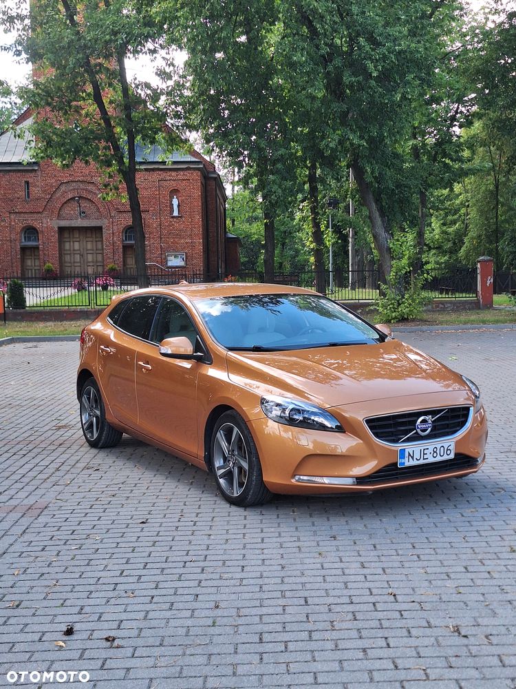 Volvo V40 D3 Geartronic Momentum - 1
