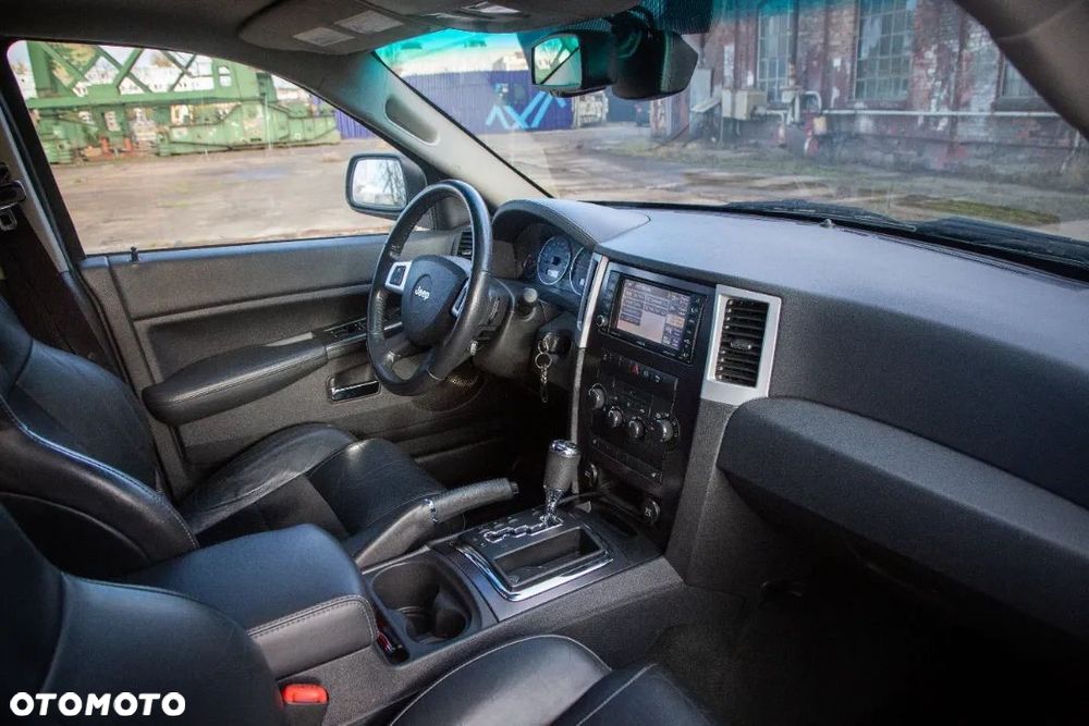 Jeep Grand Cherokee 6.1 V8 SRT8 - 18