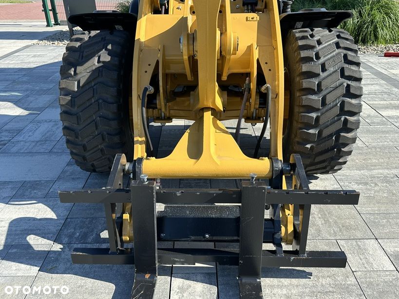 Caterpillar 906 ŁADOWARKA FABRYCZNIE NOWA ! JESTEŚMY AUTORYZOWANYM DEALEREM NOWYCH MASZYN MARKI CATERPILLAR ! - 8