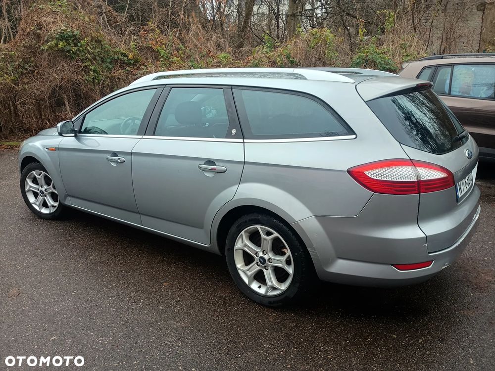 Ford Mondeo 2.0 TDCi Ghia - 12