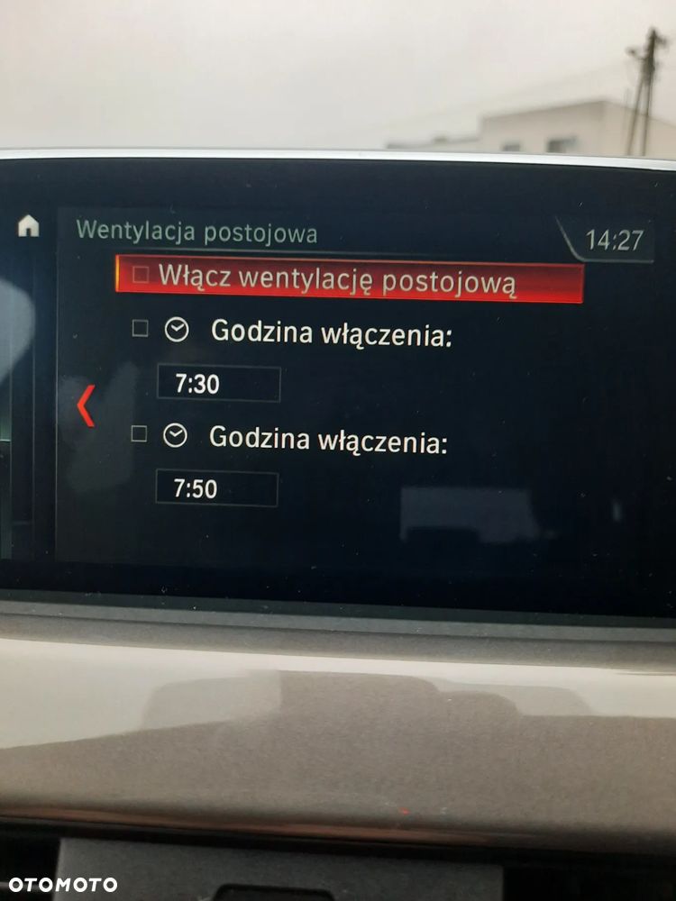 BMW X1 sDrive18d xLine - 27