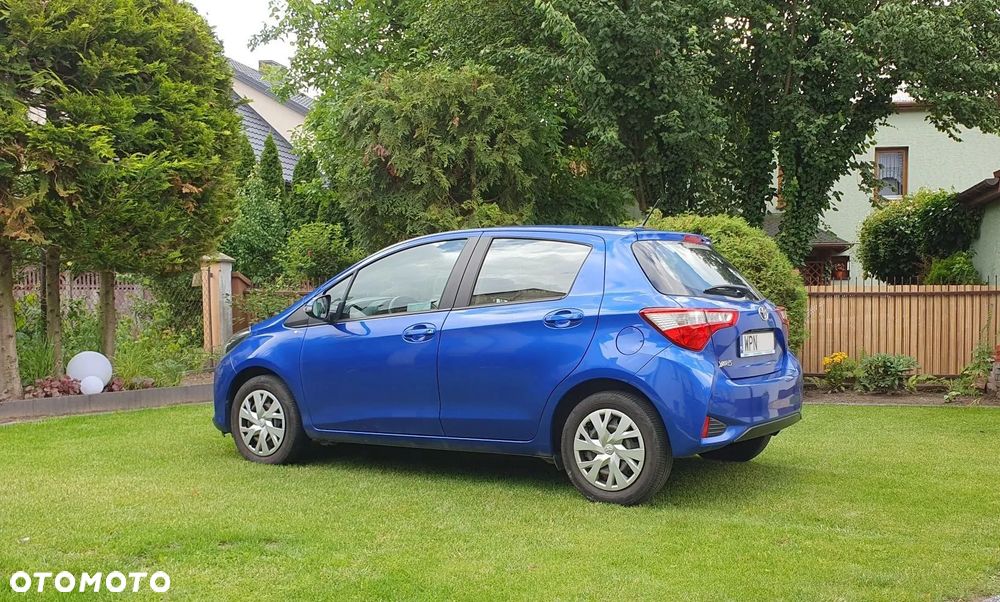 Toyota Yaris - 4