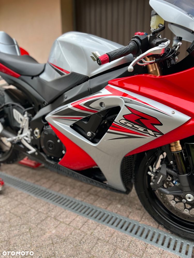 Suzuki GSX-R - 12