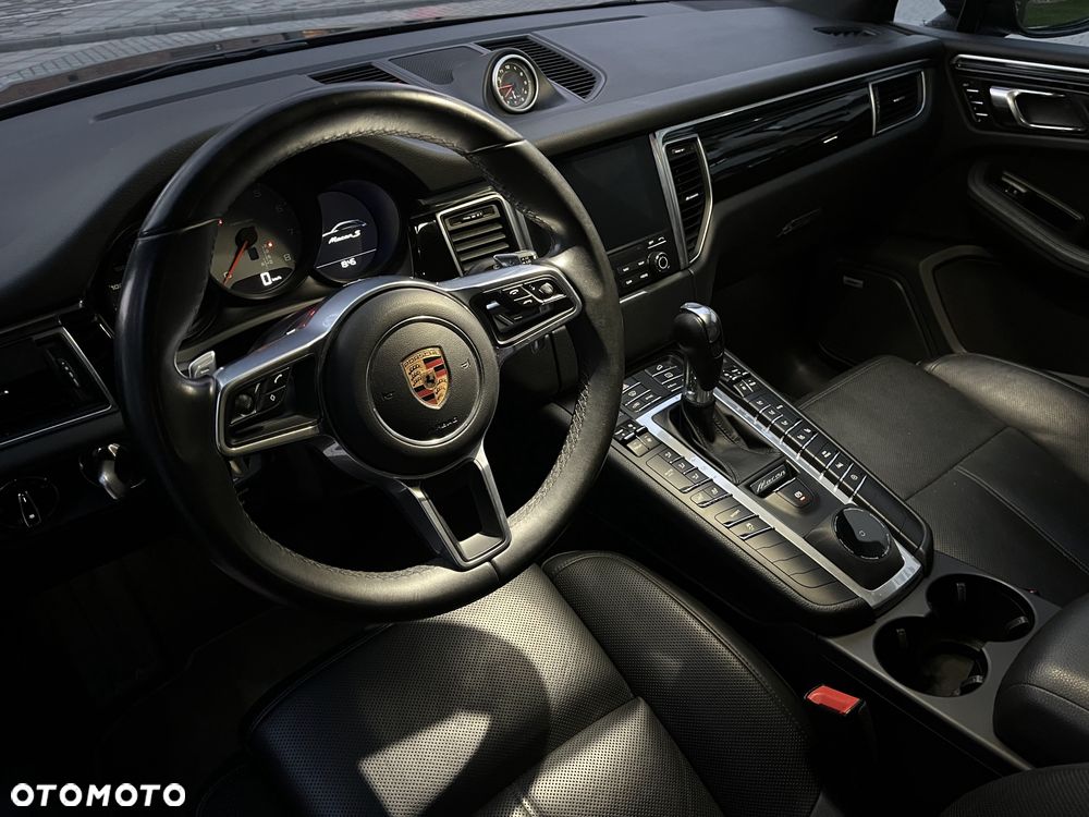 Porsche Macan S - 25