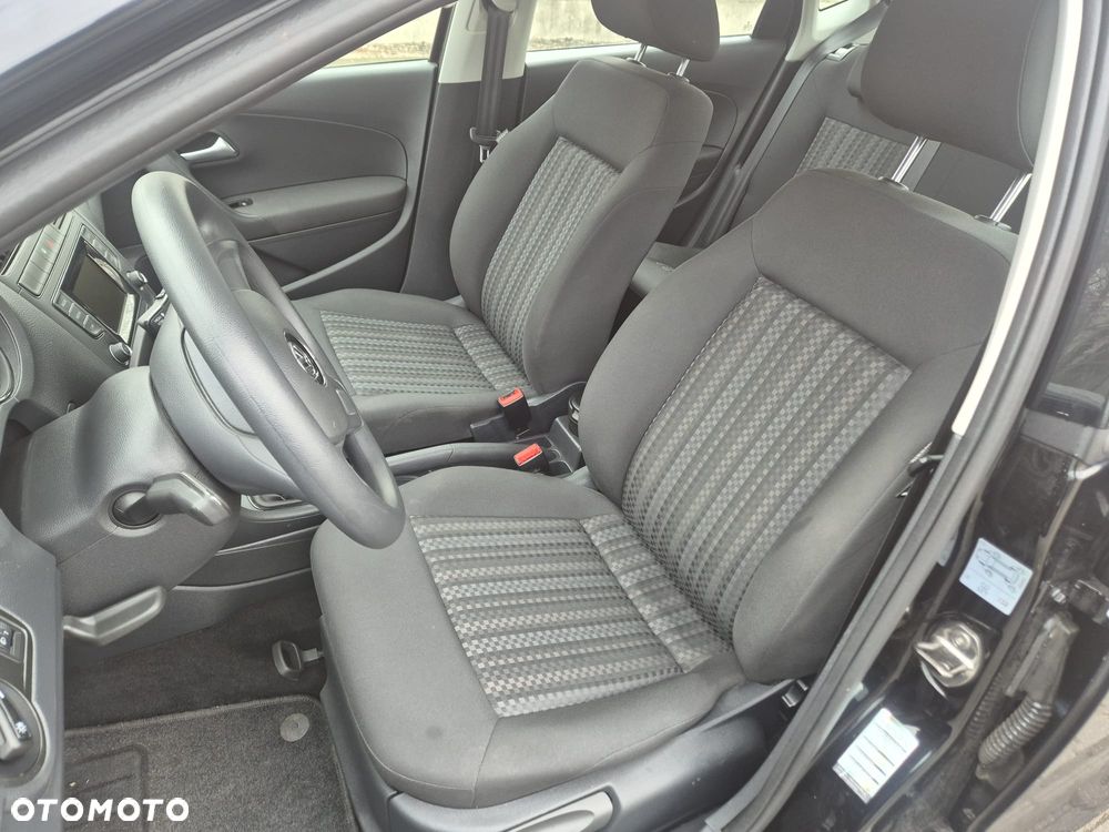Volkswagen Polo - 18