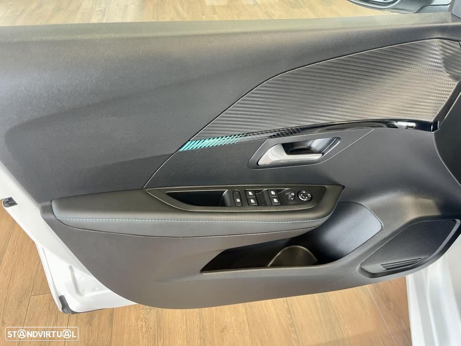 Peugeot 208 1.2 PureTech Allure Pack - 25