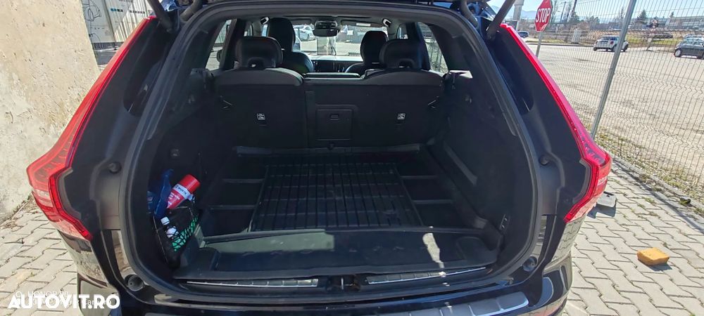 Volvo XC 60 D4 AWD R-Design - 10