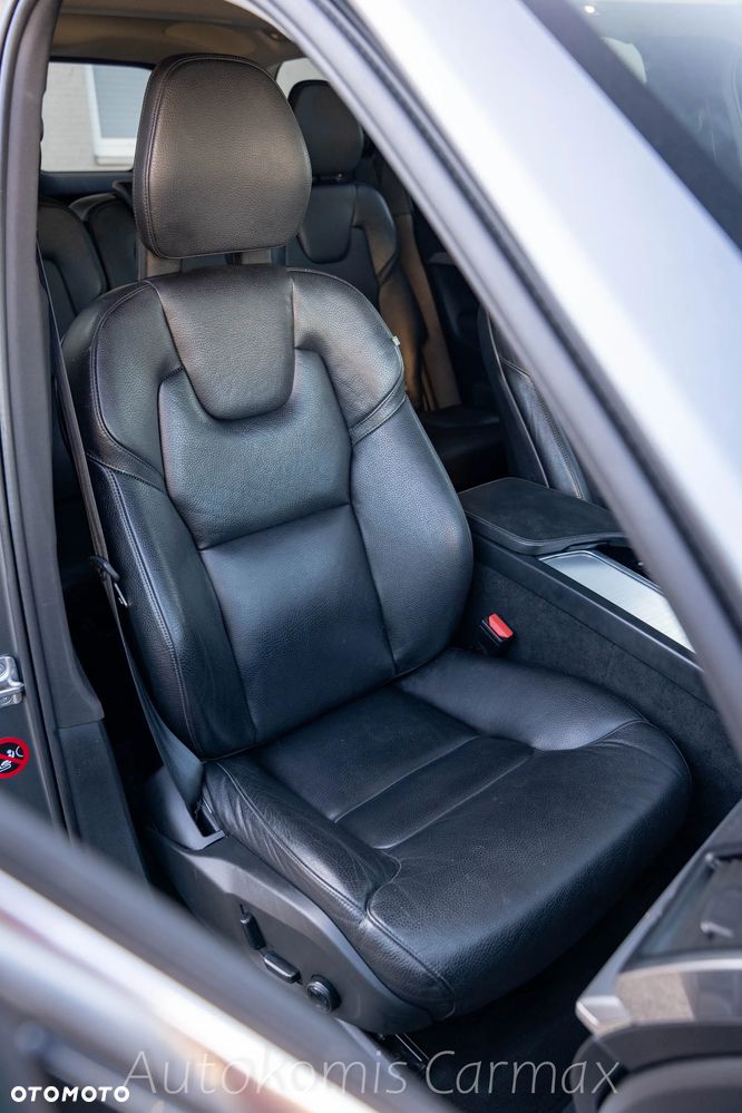 Volvo XC 90 T5 AWD Momentum - 26