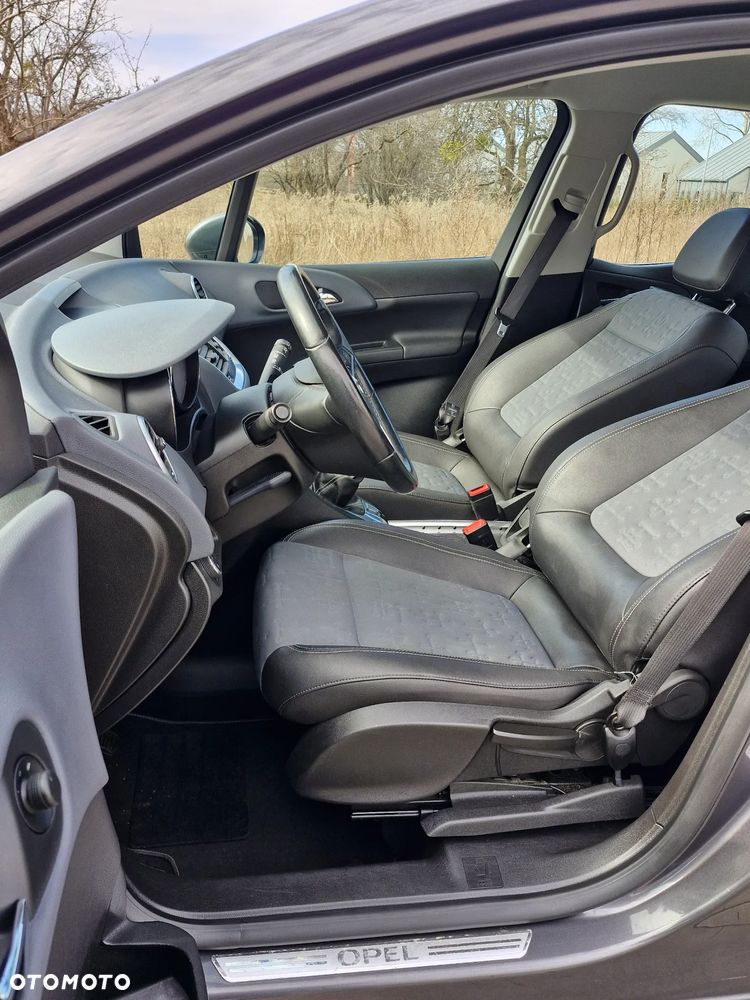 Opel Meriva 1.4 T Cosmo S&S - 23