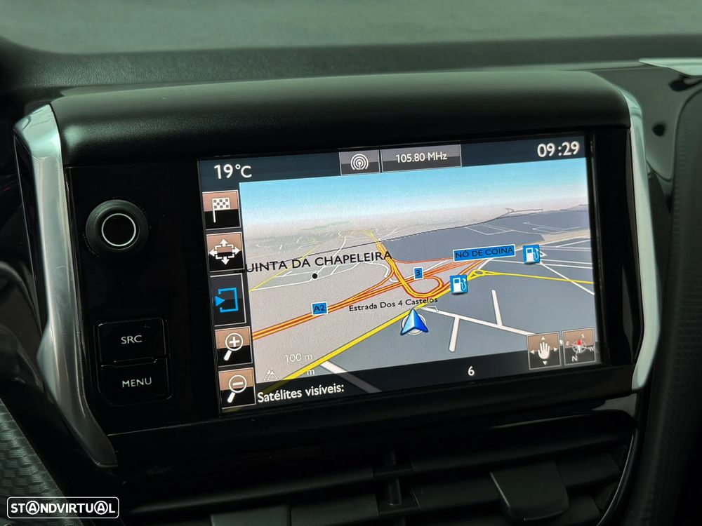 Peugeot 2008 1.2 PureTech Style - 16