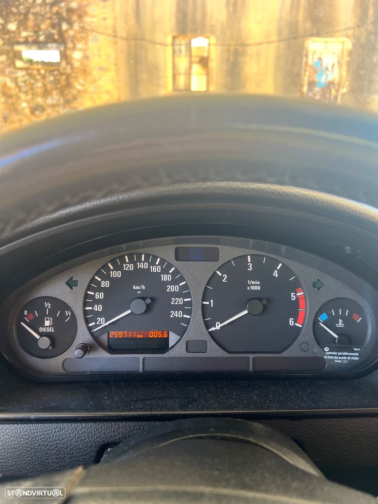 BMW 318 tds Compact - 6