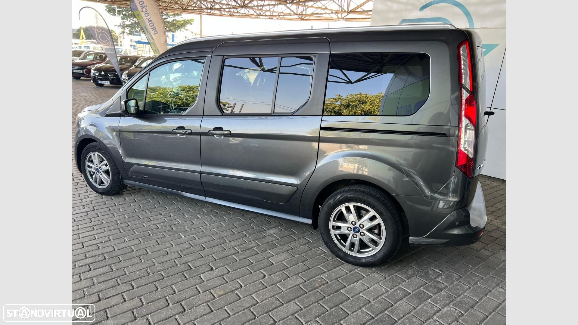 Ford Tourneo Connect Grand 1.5 TDCi Titanium - 3