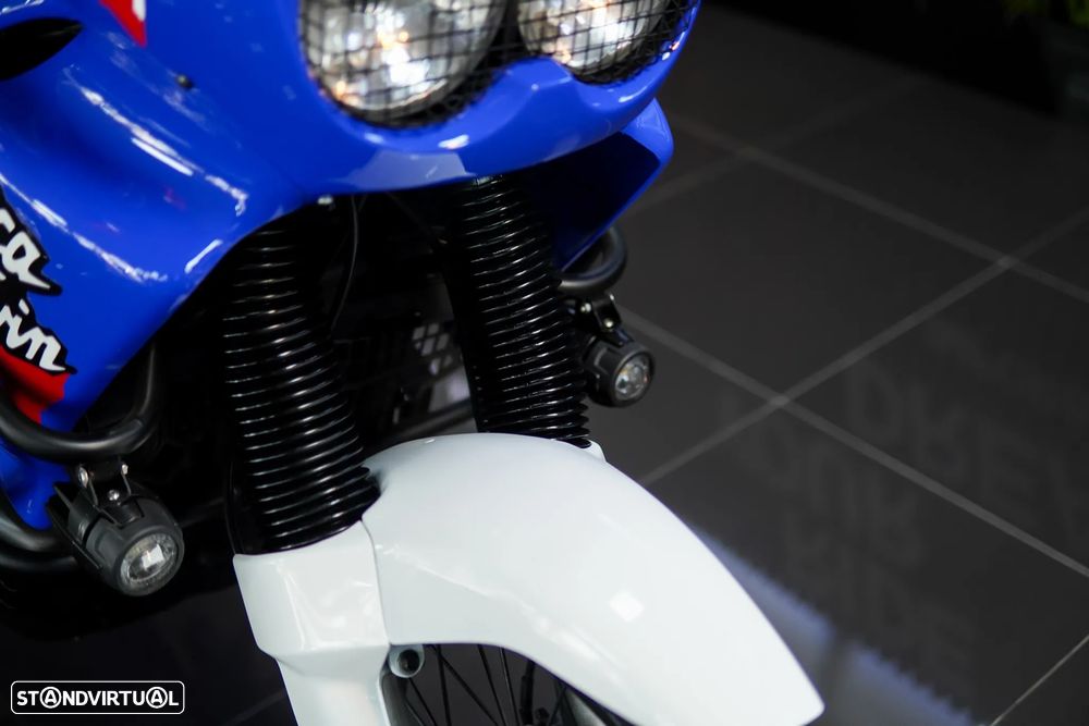 Honda Africa Twin 750 Adventure - 21