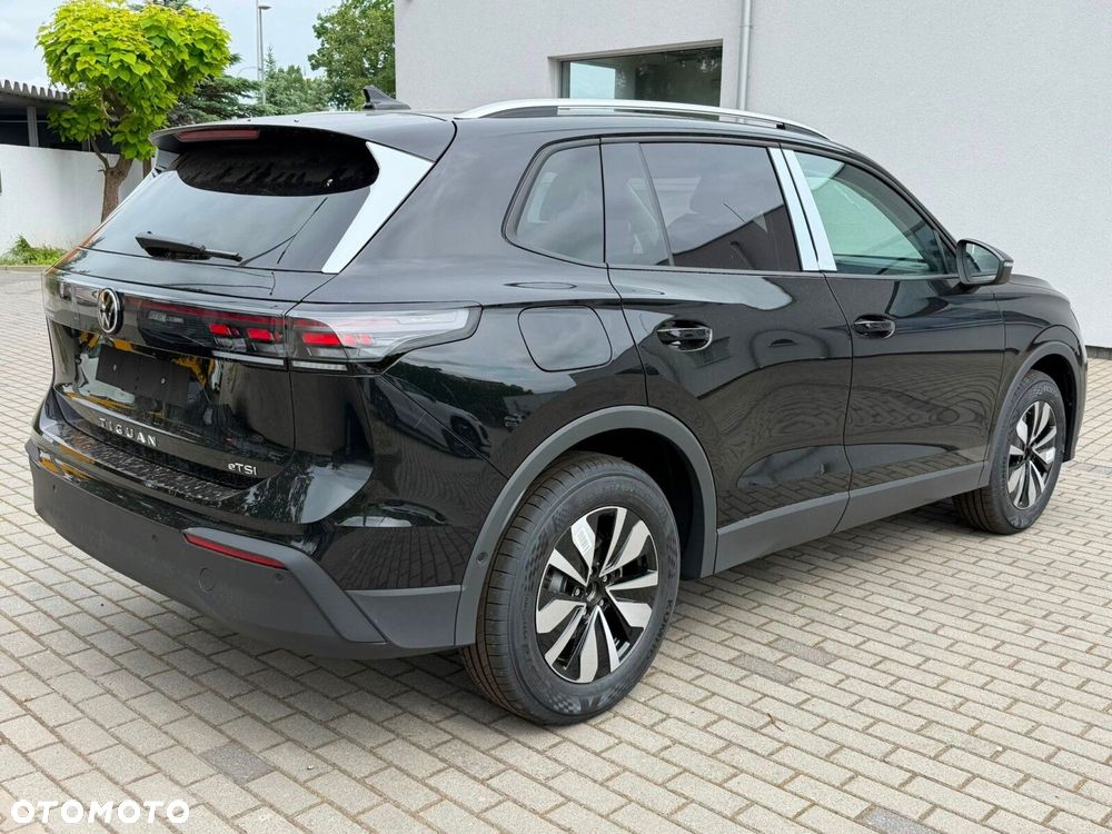 Volkswagen Tiguan - 3