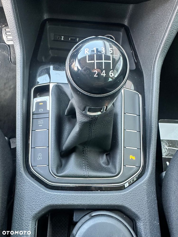 Volkswagen Golf Sportsvan - 17