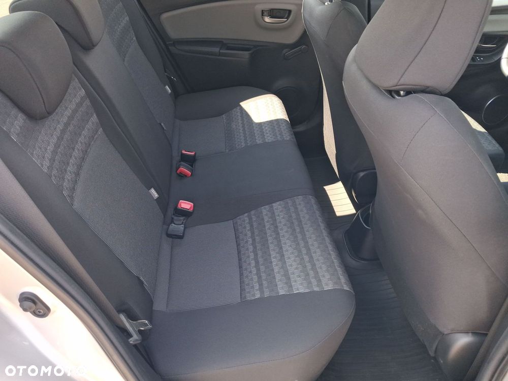Toyota Yaris - 15