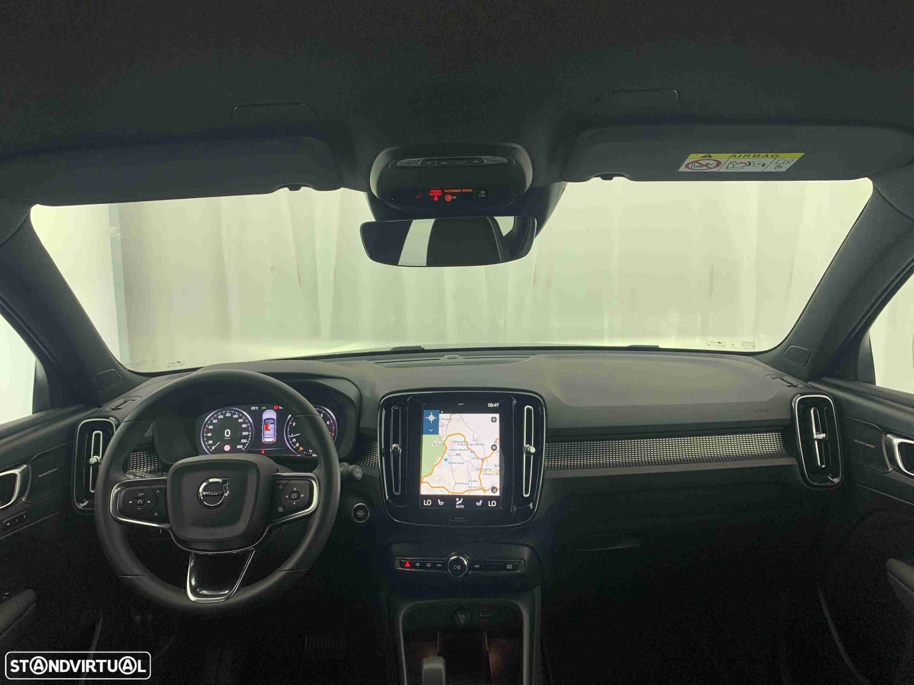 Volvo XC 40 1.5 T2 Plus Dark Auto - 24