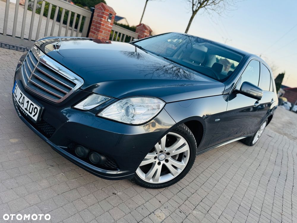 Mercedes-Benz Klasa E 200 BlueEFFICIENCY 7G-TRONIC Elegance - 30