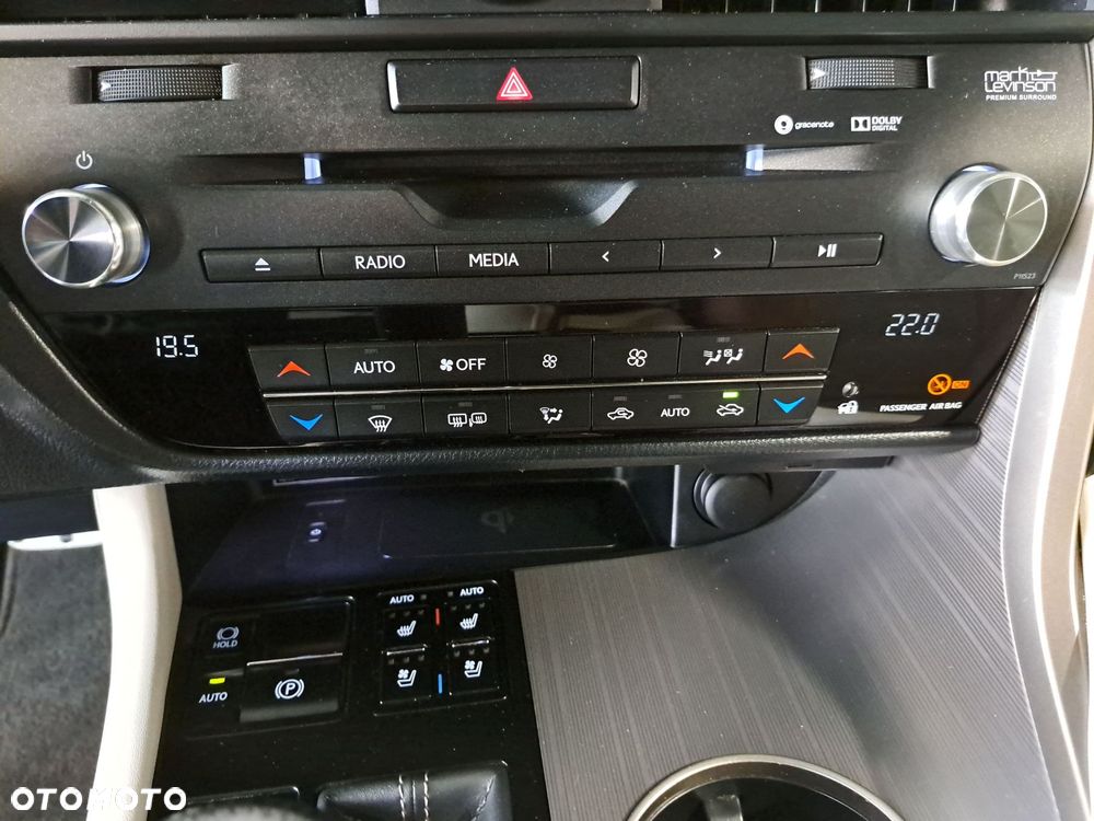 Lexus RX 200t / 300 F Sport - 30