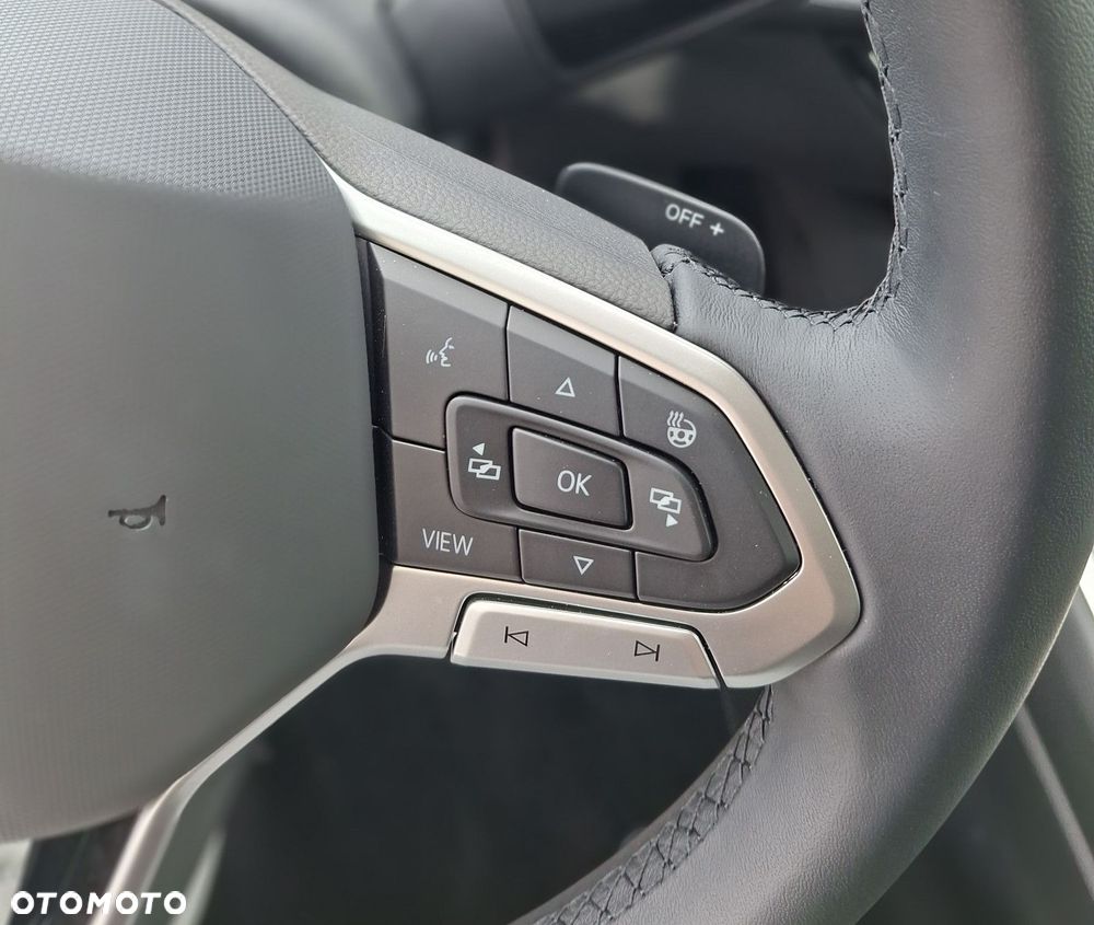 Volkswagen Passat - 31