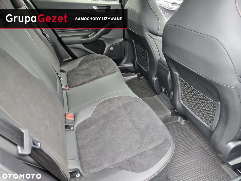 Ford Focus 2.3 EcoBoost ST X - 33
