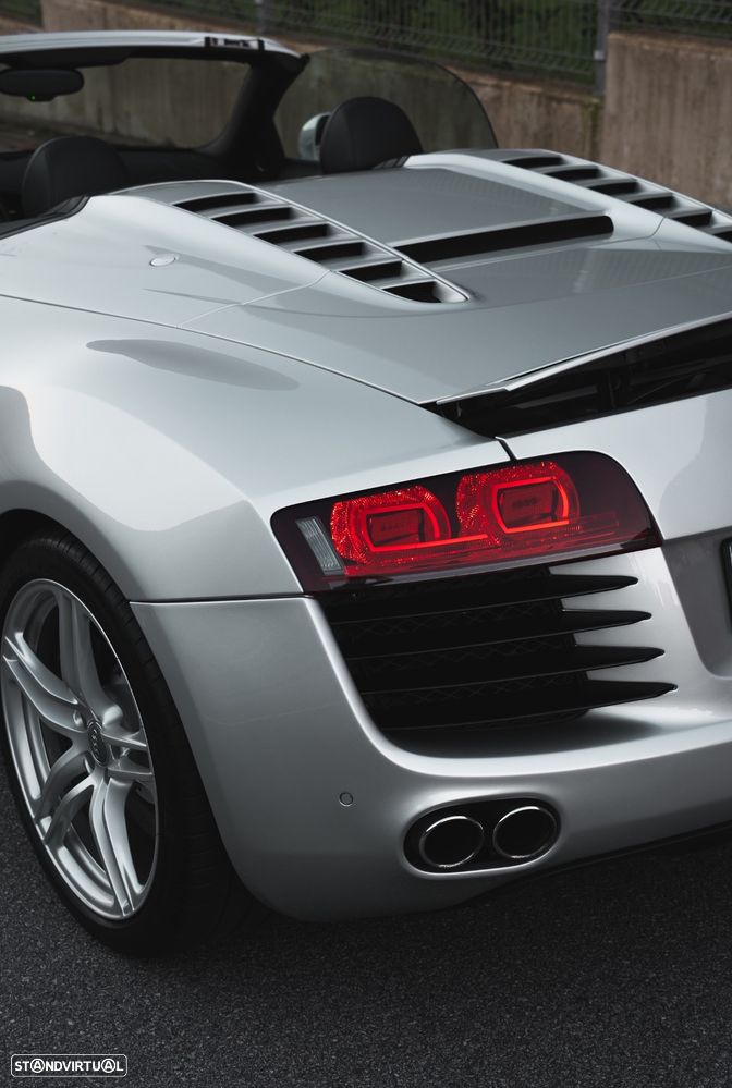 Audi R8 Spyder 4.2 FSI quattro R tronic - 29