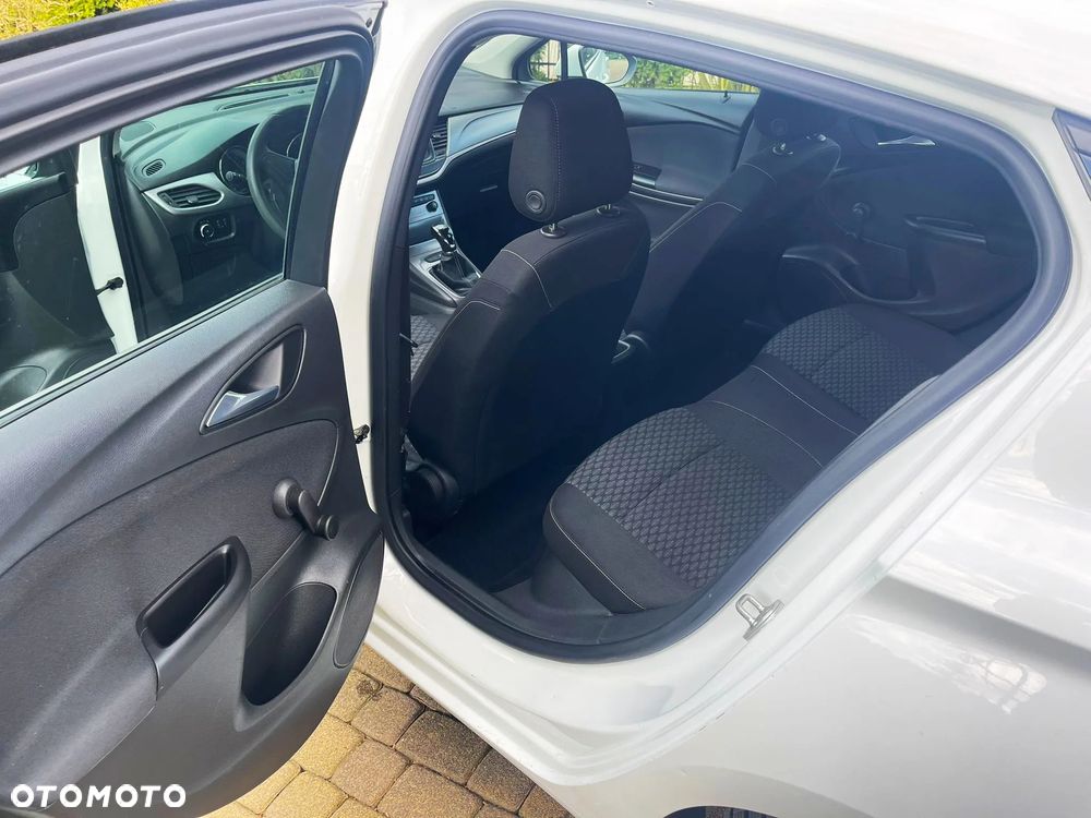 Opel Astra 1.4 Enjoy - 10