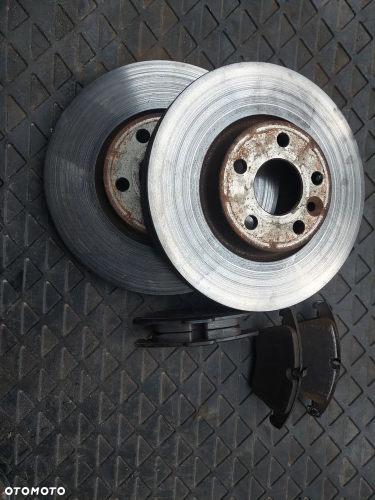 Tarcze hamulcowe przednie + klocki Ford S-Max Galaxy Mondeo MK4 - 2