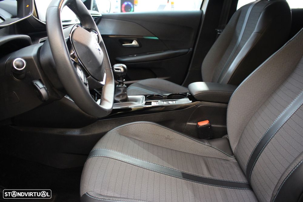 Peugeot 208 1.2 PureTech Allure Pack - 44
