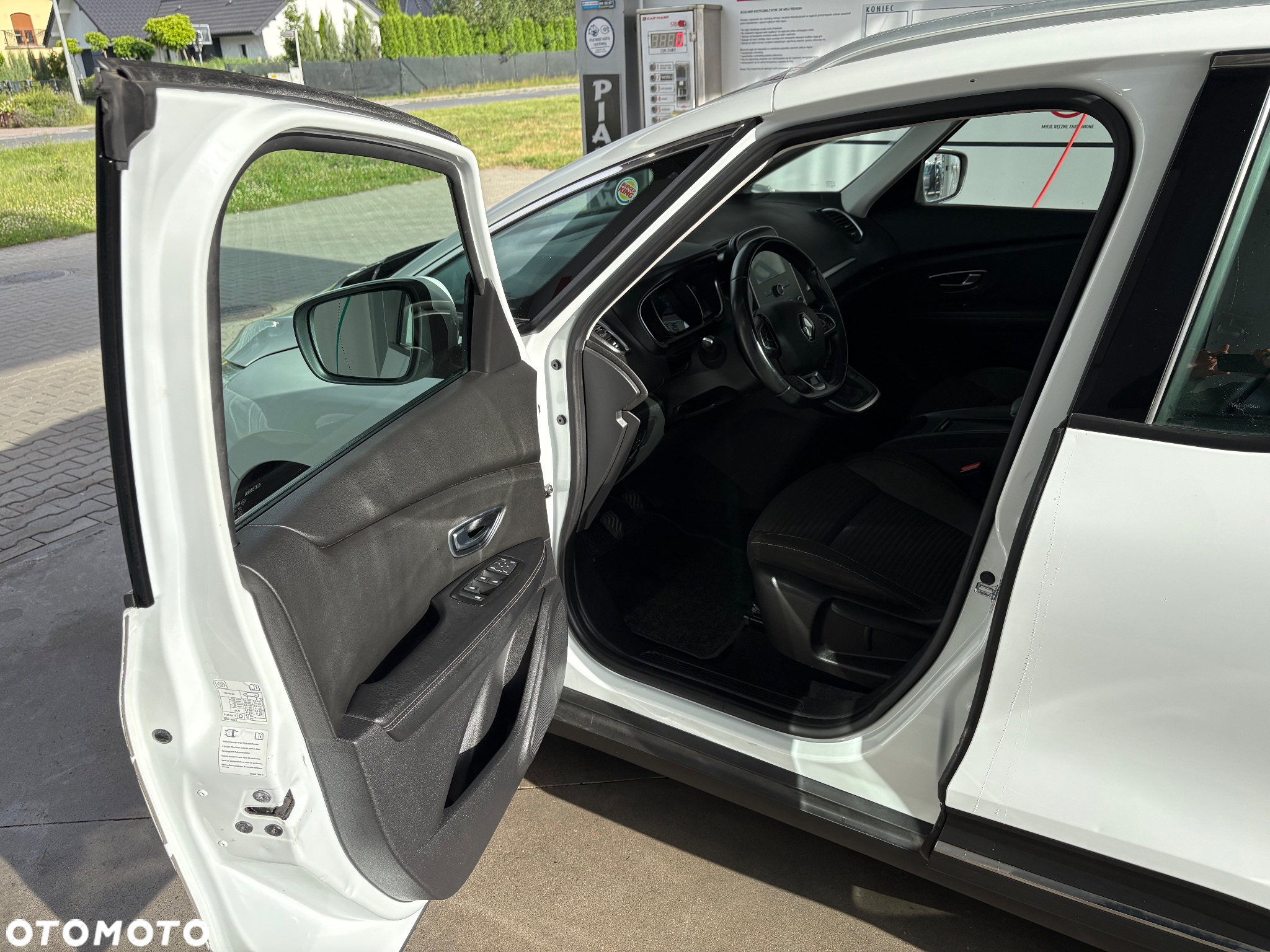 Renault Scenic - 11
