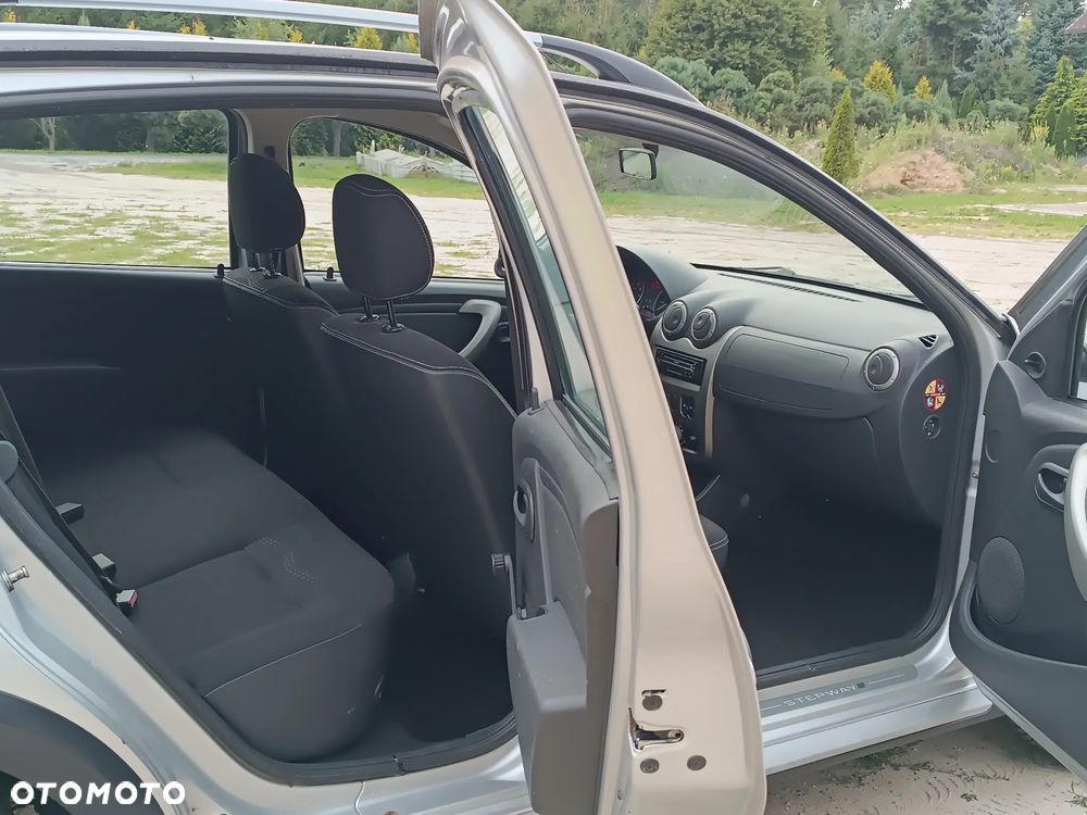 Dacia Sandero Stepway 1.6 - 7