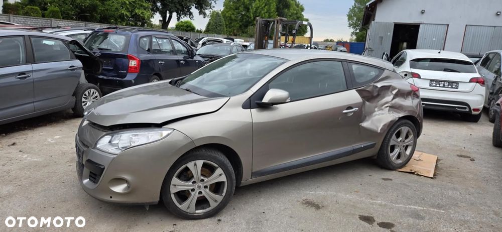 RENAULT MEGANE III COUPE błotnik prawy lewy przód - 2