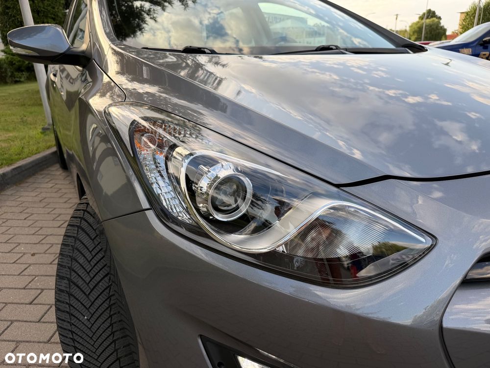 Hyundai i30 1.4 Fifa World Cup Edition - 10
