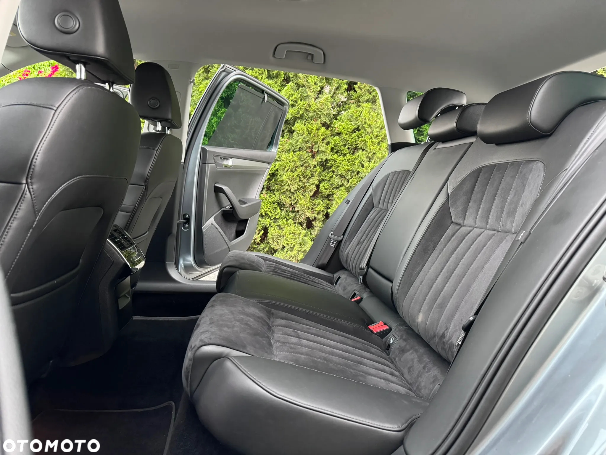 Skoda Superb 2.0 TDI Sportline DSG - 16