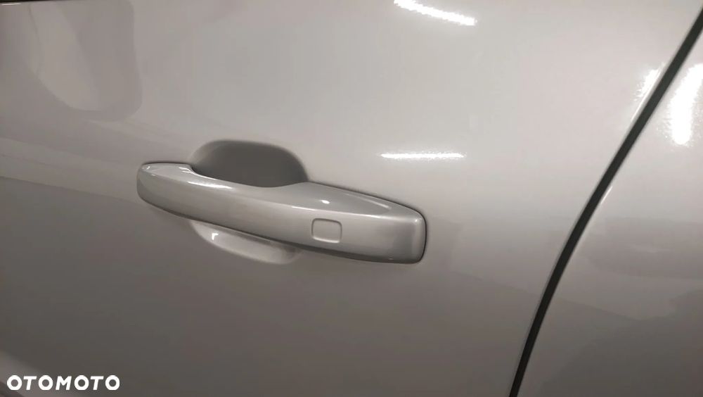 Volvo XC 60 B4 B Plus Dark - 12