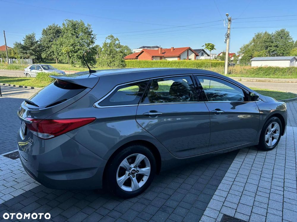 Hyundai i40 1.7 CRDi Comfort + - 4