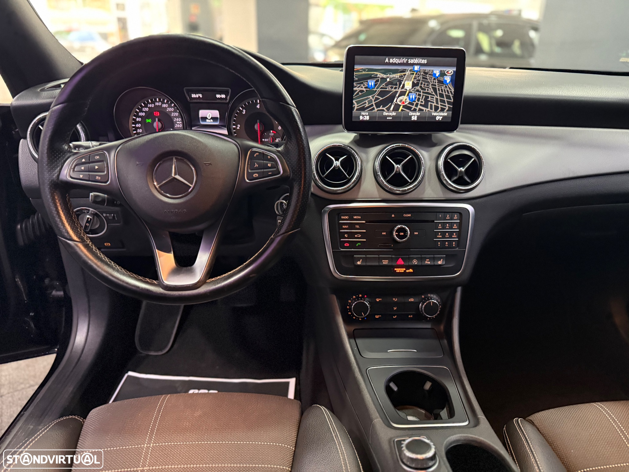 Mercedes-Benz CLA 200 d Shooting Brake Urban Aut. - 16