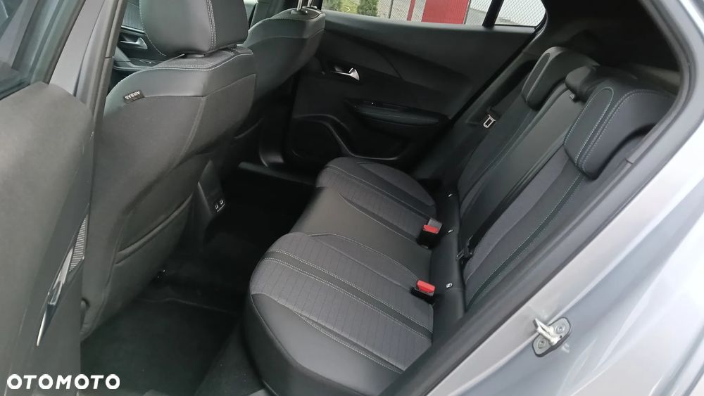 Peugeot 2008 1.5 BlueHDi Allure Pack S&S EAT8 - 16