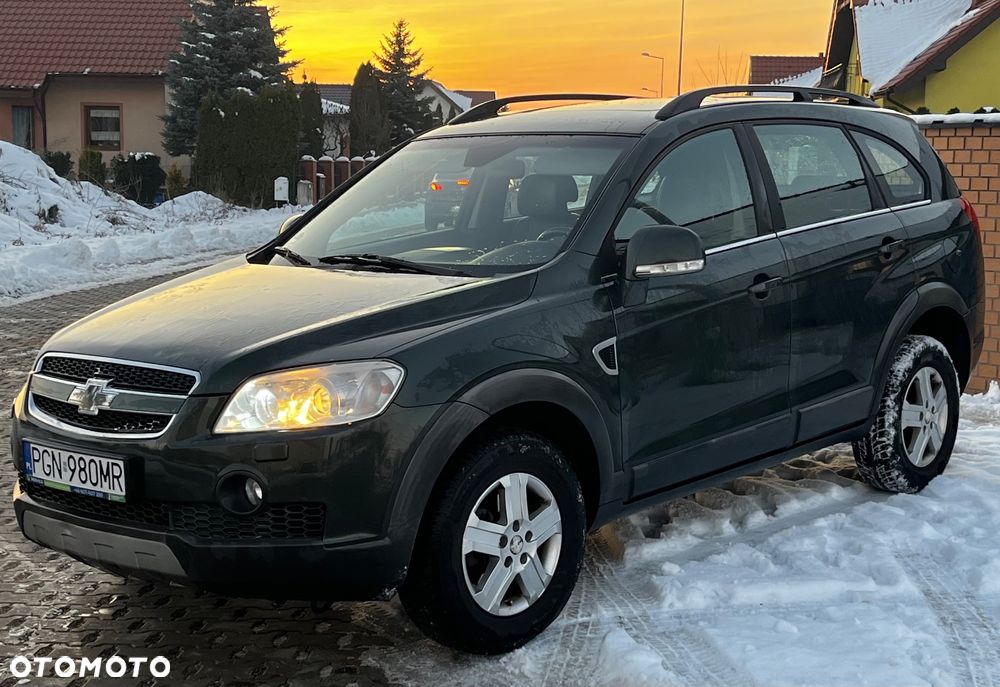 Chevrolet Captiva 2.0 4WD 7 Sitzer Automatik LT Exclusive - 3