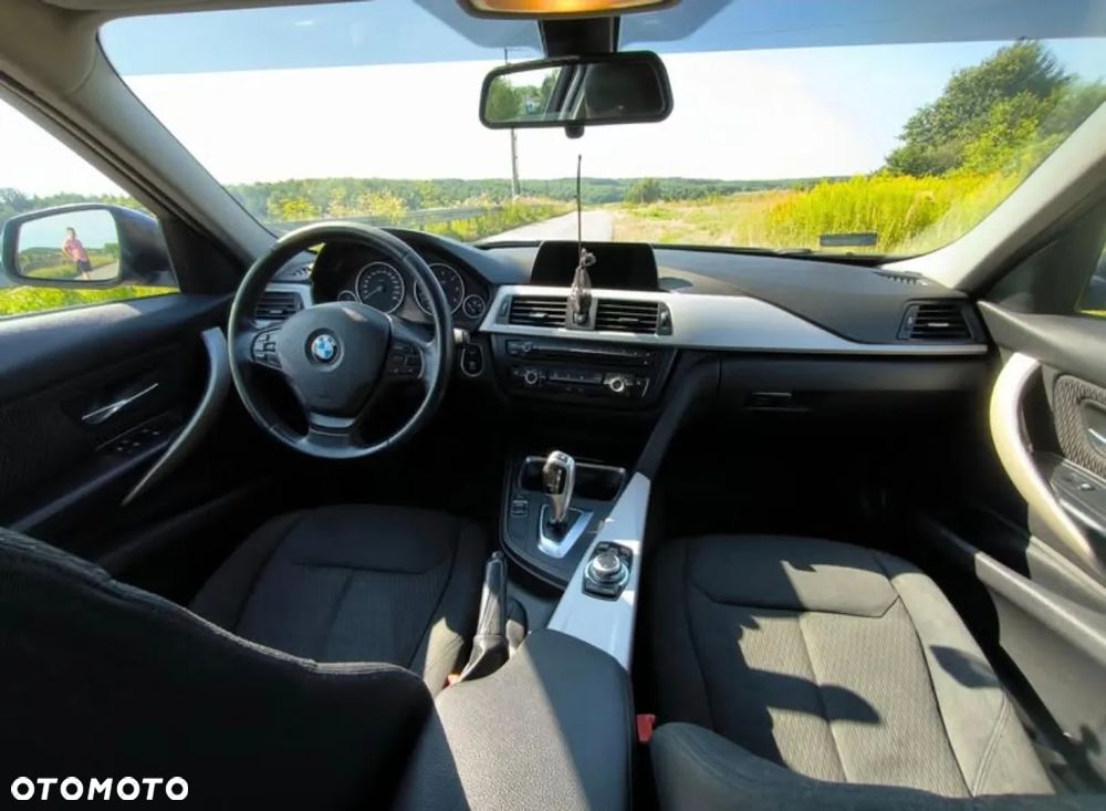 BMW Seria 3 - 2