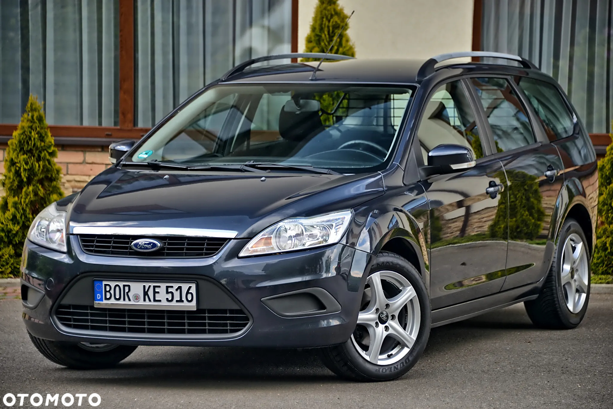 Ford Focus 1.6 Trend + - 2
