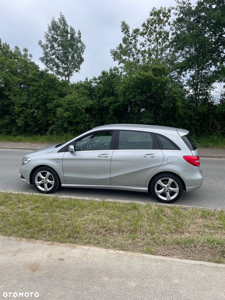 Mercedes-Benz Klasa B 180 - 6