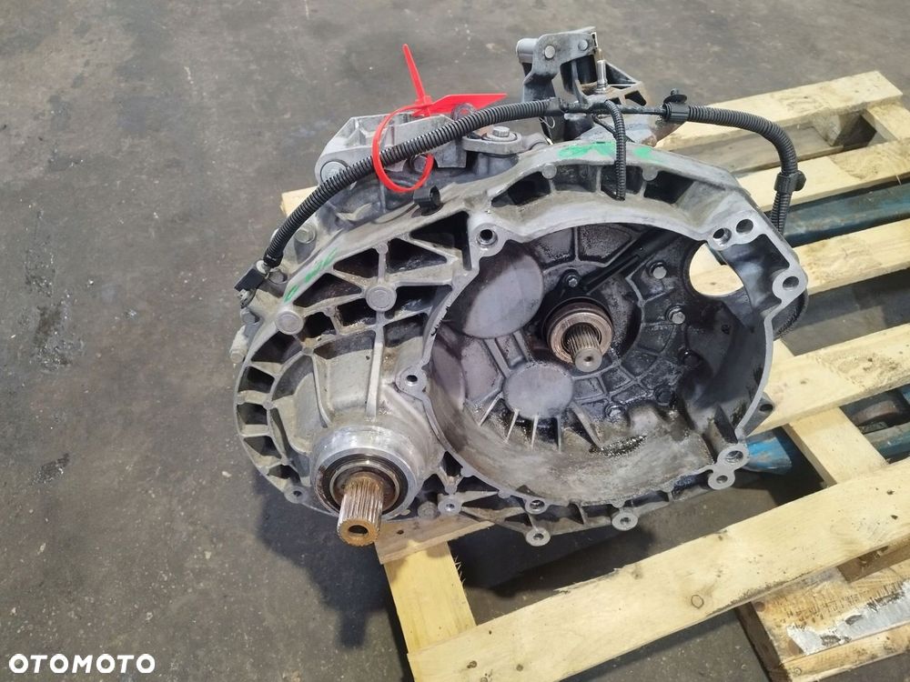 SKRZYNIA BIEGOW VW TRANSPORTER T5 2.5 TDI 6 BIEGOW GWC