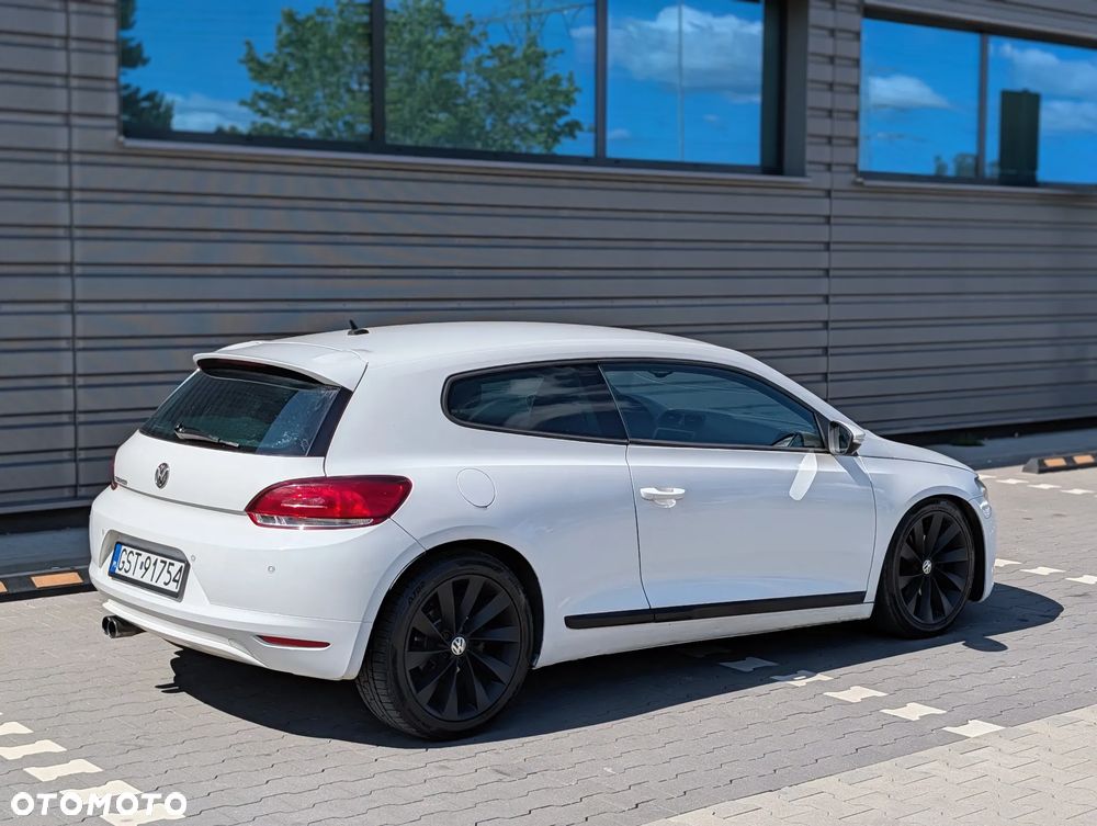 Volkswagen Scirocco 2.0 TDI DSG Edition - 3