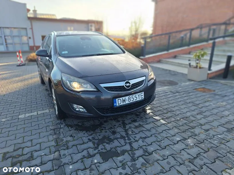 Opel Astra IV 2.0 CDTI Cosmo - 10
